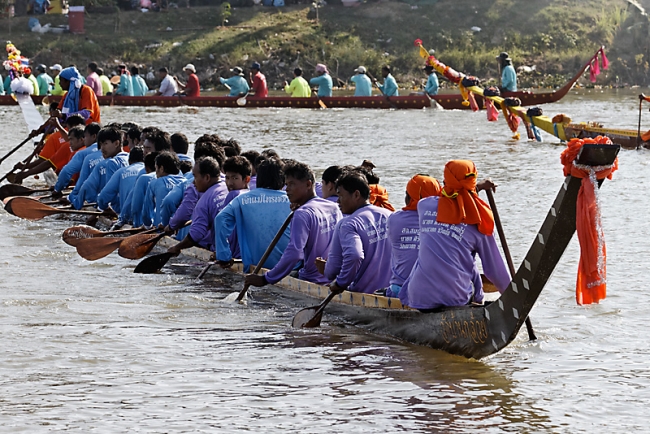 Phimai boat races-074